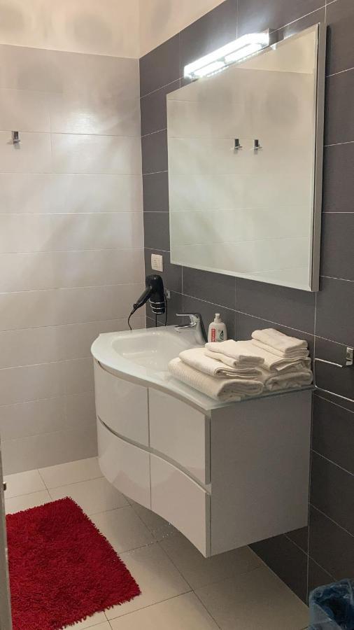 Achille Apartment ميلان المظهر الخارجي الصورة