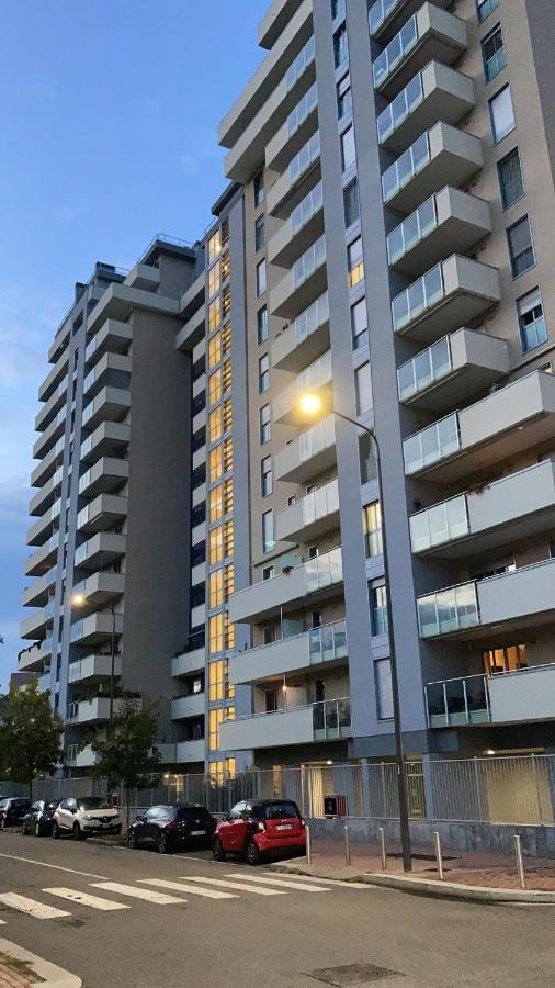 Achille Apartment ميلان المظهر الخارجي الصورة